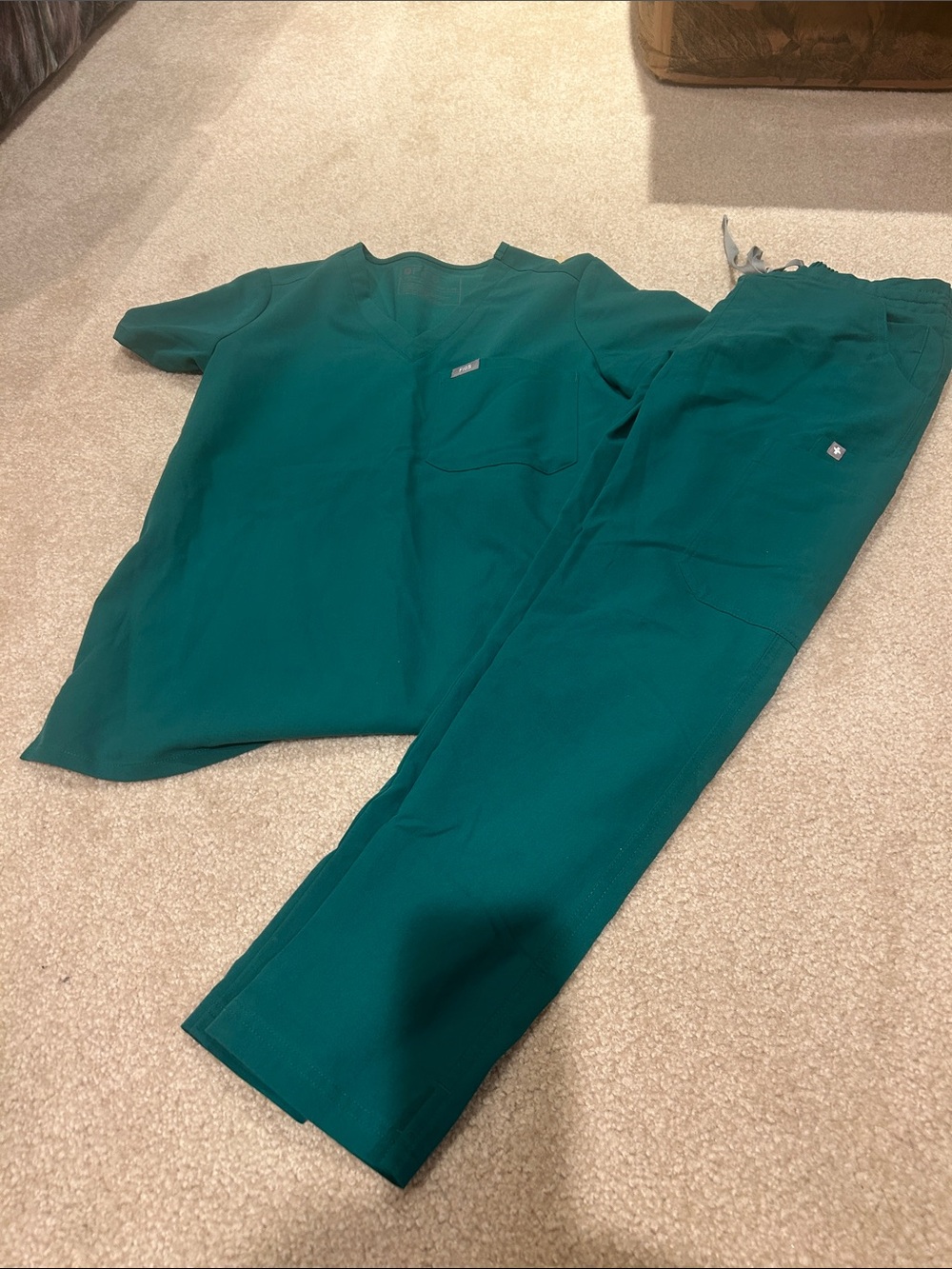 Figs women Hunter Green Set